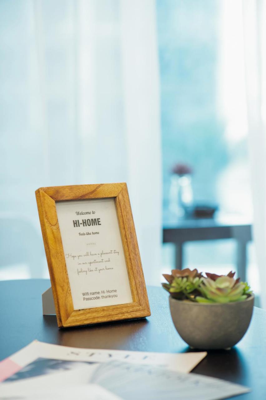 Hi-Home Suites - Vinhomes Metropolis Hanoi Esterno foto