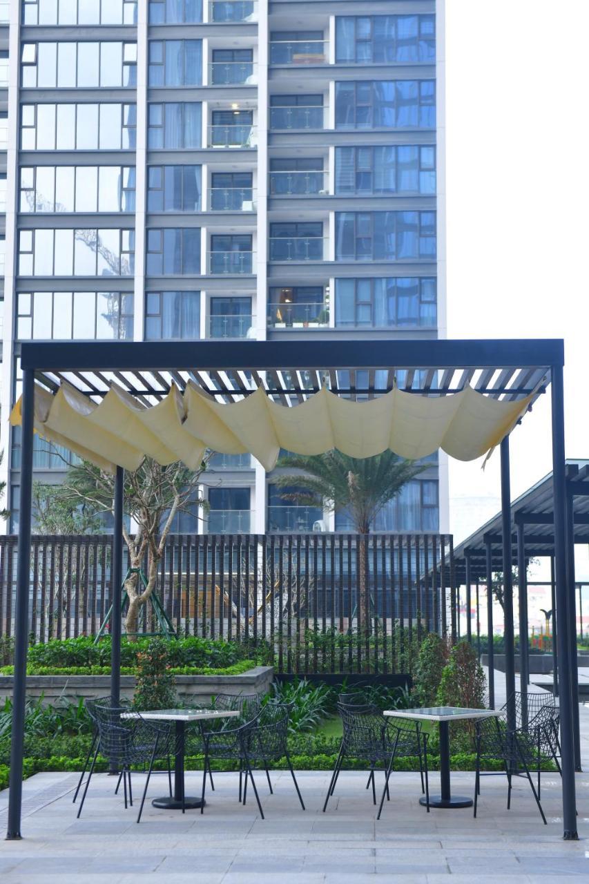 Hi-Home Suites - Vinhomes Metropolis Hanoi Esterno foto