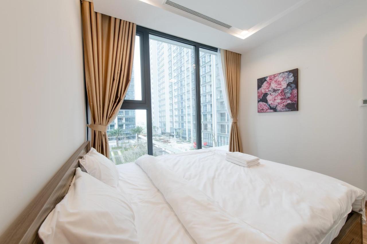 Hi-Home Suites - Vinhomes Metropolis Hanoi Esterno foto