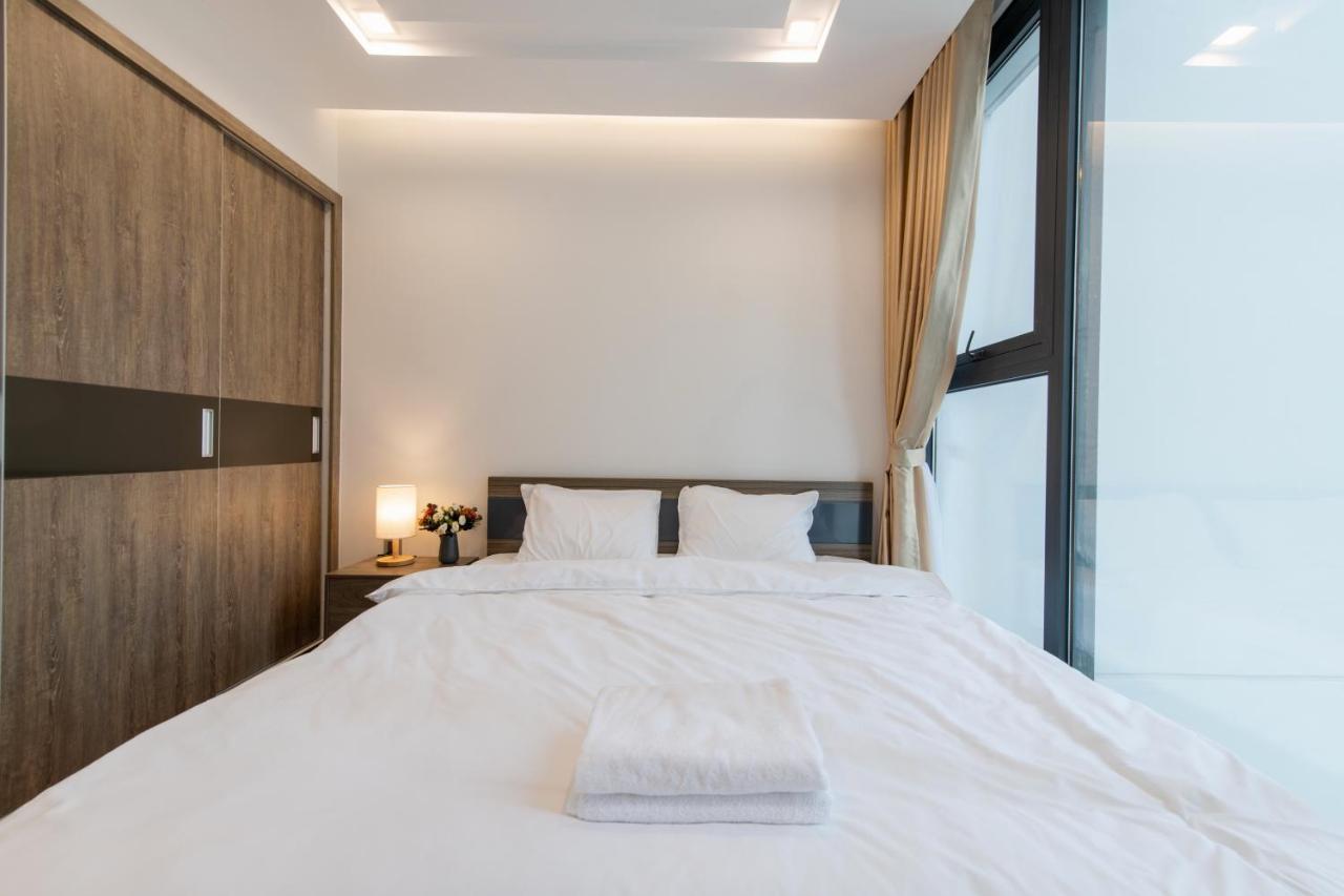 Hi-Home Suites - Vinhomes Metropolis Hanoi Esterno foto