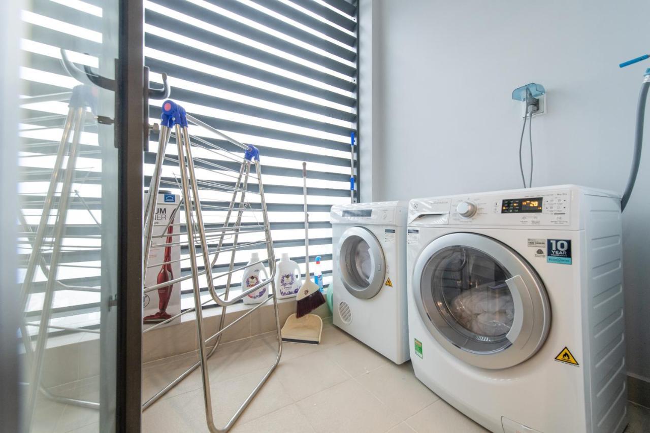 Hi-Home Suites - Vinhomes Metropolis Hanoi Esterno foto