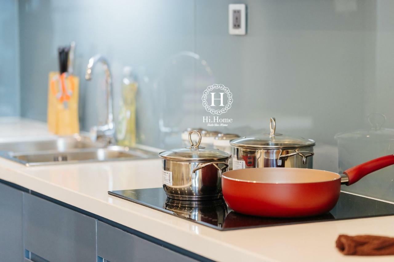 Hi-Home Suites - Vinhomes Metropolis Hanoi Esterno foto